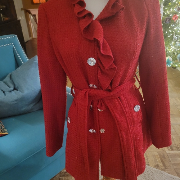 Chic Red Ruffle Blazer - Picture 3 of 5